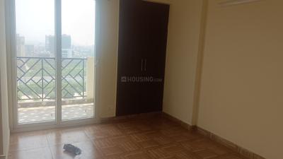 Saya Gold Avenue Bedroom One 4
