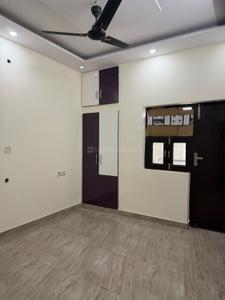 Bedroom Image of 850 Sq.ft 2 BHK Builder Floor for rent in Sector 4 Rohini New Delhi for Rs. 25000