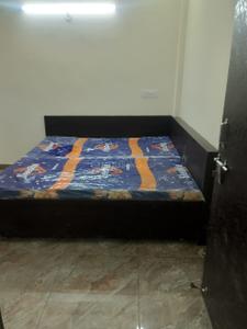 Bedroom Image of 600 Sq.ft 1 BHK Builder Floor for rent in Sector 63 A Noida for Rs. 16000