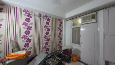 Bedroom Image of 1800 Sq.ft 3 BHK Builder Floor for rent in Freedom Fighters Enclave New Delhi for Rs. 50000