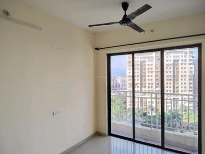 Living Room Image of 640 Sq.ft 1 BHK Apartment / Flat for rent in Raunak Heights, Kasarvadavali Thane for Rs. 16583