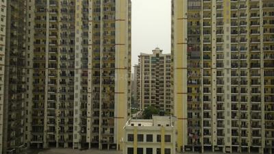 Image of 1545 Sq.ft 3 BHK Apartment / Flat for sale in Niho Saffron Scottish Garden, Indirapuram, Ghaziabad for Rs. 14200000