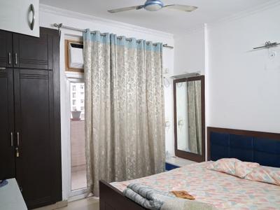 Bedroom Image of 1850 Sq.ft 3 BHK Apartment / Flat for rent in Amrapali Silicon City, Sector 76 Noida for Rs. 65000