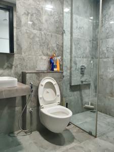 Bedroom One Image of 915 Sq.ft 3 BHK Apartment / Flat for sale in Oberoi Eternia Towers A to D, Mulund West Mumbai for Rs. 27400000