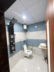 Bathroom Image of 800 Sq.ft 2 BHK Independent House for rent in Vaishali Nagar Extension Jaipur for Rs. 27000