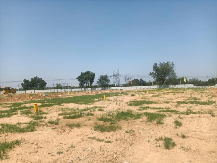 Urban Santo Main Image 1