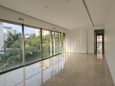 Living Room Image of 1800 Sq.ft 4 BHK Apartment / Flat for sale in Khar West Mumbai for Rs. 115000000