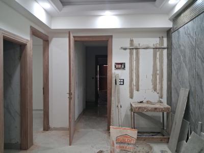 Living Room Image of 1050 Sq.ft 2 BHK Apartment / Flat for sale in Sector 73 Noida for Rs. 3800000