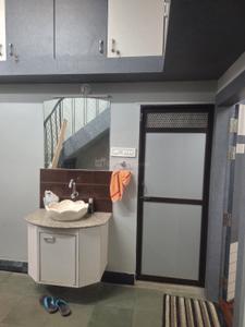 Bathroom Image of 800 Sq.ft 1 BHK Apartment / Flat for rent in DMS Vrindavan, Kasturba Nagar Ratlam for Rs. 10000