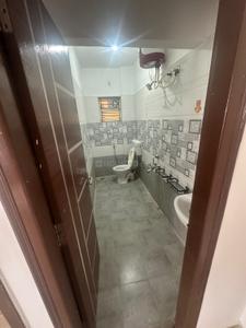 Bathroom Image of 600 Sq.ft 1 BHK Apartment / Flat for rent in HBR Layout Bengaluru for Rs. 16000