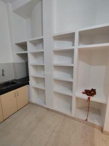 Kitchen Image of 1800 Sq.ft 2 BHK Builder Floor for rent in Gomti Nagar Lucknow for Rs. 23500