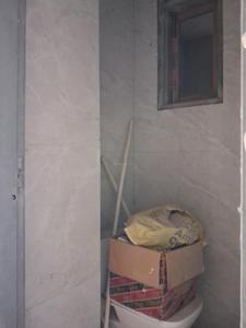 Common Bathroom Image of 625 Sq.ft 1 BHK Apartment / Flat for sale in GCM Gomati Apartment, Sector 49 Noida for Rs. 2500000