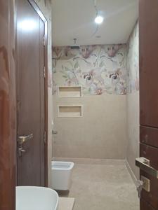 Common Bathroom Image of 2250 Sq.ft 4 BHK Builder Floor for sale in Paschim Vihar New Delhi for Rs. 42500000