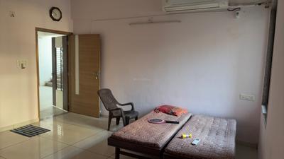Living Room Image of 1350 Sq.ft 2 BHK Apartment / Flat for rent in Narolgam Ahmedabad for Rs. 17500
