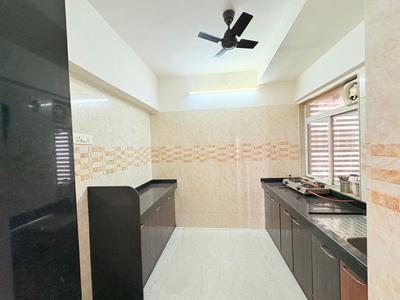 Kitchen Image of 650 Sq.ft 2 BHK Apartment / Flat for rent in The Baya Gold Spot, Andheri East Mumbai for Rs. 65000