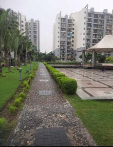 Image of 1100 Sq.ft 2 BHK Apartment / Flat for sale in Grand Omaxe, Sector 93B, Noida for Rs. 14000000