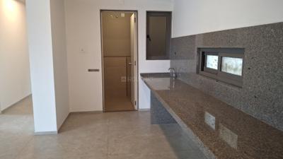 Kitchen Image of 3318 Sq.ft 4 BHK Apartment / Flat for sale in Swati Premier, Shantipura Ahmedabad for Rs. 16500000