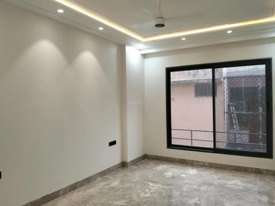 Bedroom Image of 2400 Sq.ft 4 BHK Builder Floor for sale in Pitampura New Delhi for Rs. 60000000
