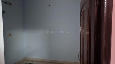 Bathroom Image of 680 Sq.ft 2 BHK Apartment / Flat for rent in DDA Flats, Vikaspuri New Delhi for Rs. 18000