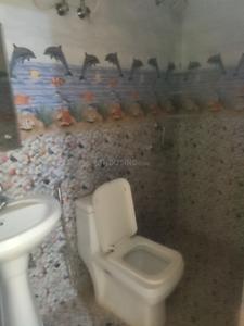 Bathroom Image of 1500 Sq.ft 2 BHK Builder Floor for rent in Palam Vihar Extension Gurgaon for Rs. 15000