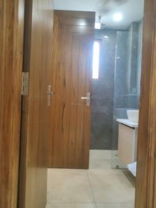 Common Bathroom Image of 1548 Sq.ft 3 BHK Builder Floor for sale in BPTP District, Sector 81 Faridabad for Rs. 19500000
