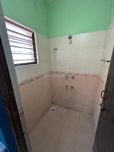 Bathroom Image of 444 Sq.ft 1 BHK Apartment / Flat for sale in TNHB MIG Plot, Sholinganallur Chennai for Rs. 2500000
