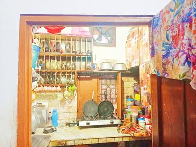 Bedroom Image of 150 Sq.ft 3 BHK Independent House for sale in Nizamuddin East New Delhi for Rs. 10000000