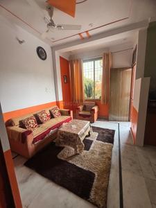 Bedroom Image of 2000 Sq.ft 4 BHK Independent House for sale in UPAVP Vrindavan Yojna, Roberts Lines Lucknow for Rs. 9000000