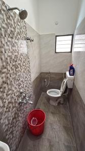Bathroom Image of 1800 Sq.ft 3 BHK Duplex for sale in Thoraipakkam Chennai for Rs. 13000000