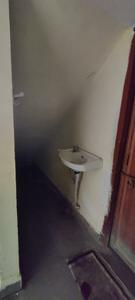 Bathroom Image of 600 Sq.ft 1 BHK Builder Floor for rent in Avinash Nagar Bhopal for Rs. 4000
