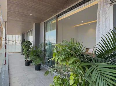 Balcony Image of 4444 Sq.ft 4 BHK Apartment / Flat for sale in MJ Shah 81 Aureate, Bandra West Mumbai for Rs. 280000000