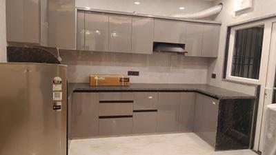 Kitchen Image of 1250 Sq.ft 2 BHK Builder Floor for rent in DLF Phase 5 Gurgaon for Rs. 80000