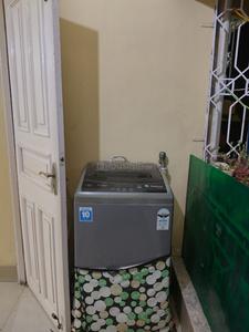 Balcony Image of 900 Sq.ft 2 BHK Apartment / Flat for rent in Moore Avenue Apartment, Ashok Nagar Kolkata for Rs. 25000