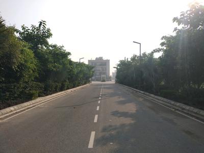 Image of 108 Sq.ft Residential Plot / Land for sale in Amolik Aster Woods, Sector 98, Faridabad for Rs. 17280000