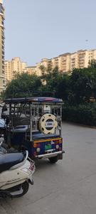 Image of 1300 Sq.ft 3 BHK Apartment / Flat for sale in Paramount Floraville, Sector 137, Noida for Rs. 15000000