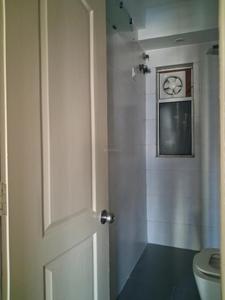 Common Bathroom Image of 1410 Sq.ft 3 BHK Apartment / Flat for sale in Paras Tierea, Sector 137 Noida for Rs. 12600000
