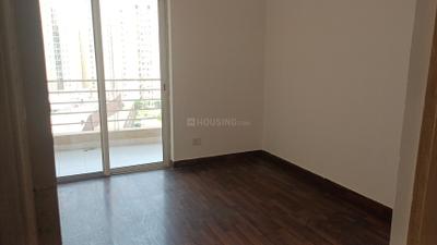 Bedroom Image of 1410 Sq.ft 3 BHK Apartment / Flat for sale in Paras Tierea, Sector 137 Noida for Rs. 12200000