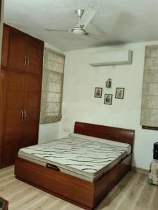 Bedroom Image of 1500 Sq.ft 3 BHK Apartment / Flat for rent in Alaknanda New Delhi for Rs. 100000