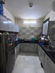 Kitchen Image of 1000 Sq.ft 2.5 BHK Builder Floor for rent in Swaraj Homes RWA Sant Nagar, Sant Nagar New Delhi for Rs. 42000