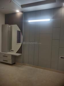 Bedroom Image of 950 Sq.ft 3 BHK Builder Floor for rent in Shalimar Bagh New Delhi for Rs. 40000