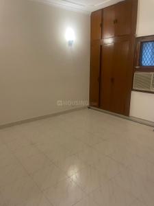 Bedroom Image of 3060 Sq.ft 4 BHK Builder Floor for rent in Shalimar Apartments, Masjid Moth Village New Delhi for Rs. 150000
