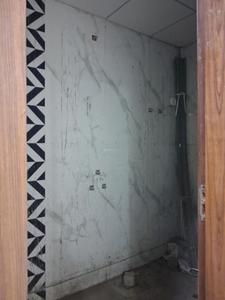 Common Bathroom Image of 1450 Sq.ft 3 BHK Apartment / Flat for sale in Shree Maruti Dham, Sector 49 Noida for Rs. 8500000