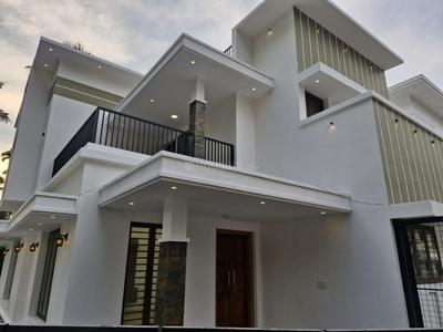 Image of 2100 Sq.ft 5 BHK Independent House for sale in Mannuthy, Thrissur for Rs. 8500000
