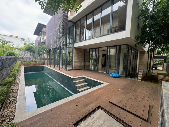 Embassy Boulevard Main Image 1