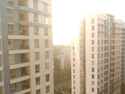 Living Room Image of 900 Sq.ft 3 BHK Apartment / Flat for sale in Shapoorji Pallonji Shukhobrishti, New Town Kolkata for Rs. 6500000