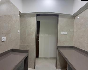 Kitchen Image of 610 Sq.ft 2 BHK Apartment / Flat for sale in Malad West Mumbai for Rs. 10600000