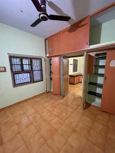 Image of 720 Sq.ft 2 BHK Builder Floor for rent in Vasan Nagar, Tiruchirappalli for Rs. 12000