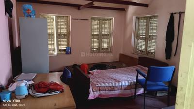 Bedroom Image of 1100 Sq.ft 3 BHK Builder Floor for sale in Tollygunge Kolkata for Rs. 6500000