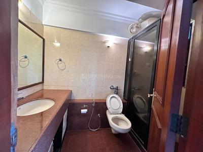 Image of 1350 Sq.ft 3 BHK Apartment / Flat for sale in Khar West, Mumbai for Rs. 90000000