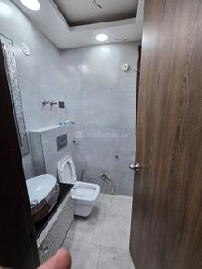 Image of 1260 Sq.ft 3 BHK Builder Floor for sale in Laxmi Nagar, New Delhi for Rs. 15800000